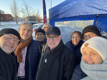 Présents par tout temps !